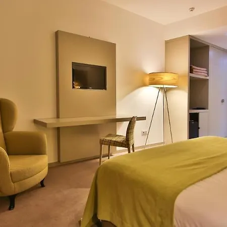 Delfim Douro Hotel 4*