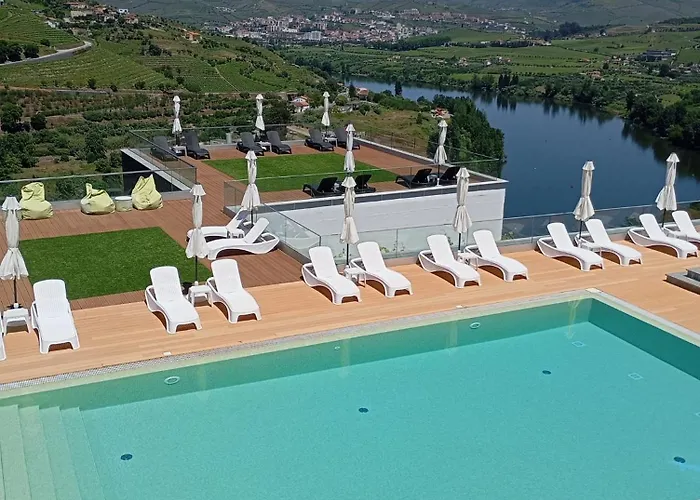 德尔芬杜罗酒店