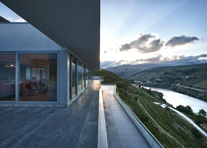 Hotel Delfim Douro 4*